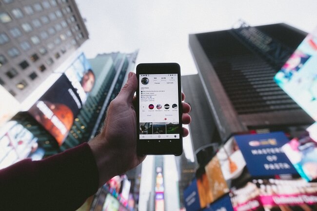 50 helpful Instagram Statistics that marketers must know in 2022